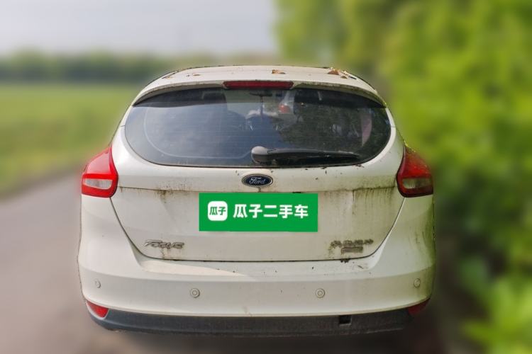 Used Ford Focus 2015 Hatchback EcoBoost 125 Automatic Supreme Style Edition
