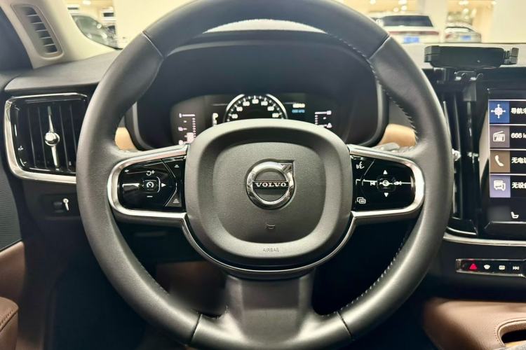 Used Volvo S90 2020 T5 Zhiyi Luxury Edition
