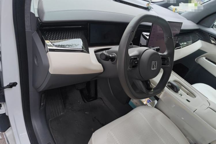 Used Zeekr 009 2024 7-Seater Walk-Through Version Four-Wheel Drive 108 kWh