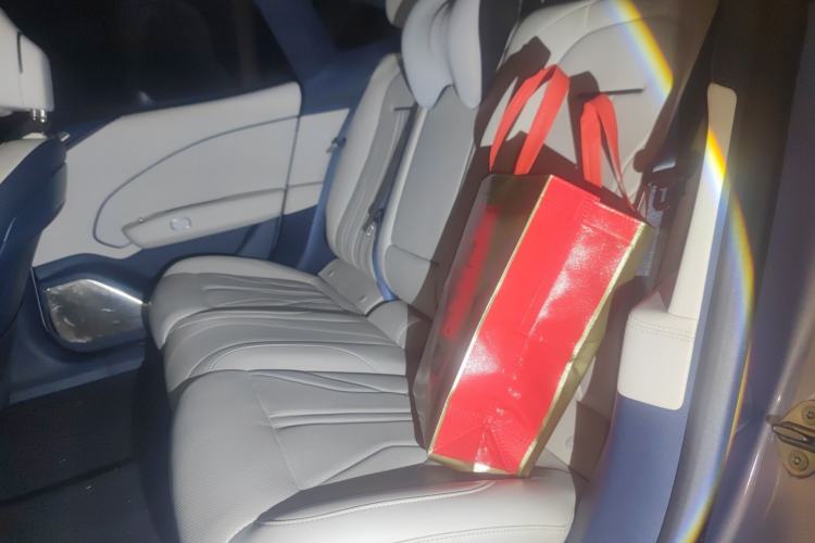 Used Zeekr 007 2025 Rear-Drive Intelligent Driving Version 75 kWh Left Rear Seat