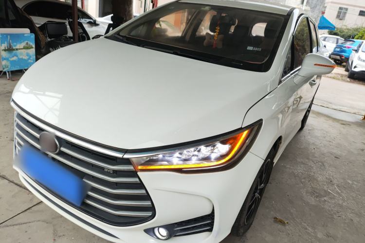 Used BYD Song MAX 2018 1.5T Manual Smart Connect Luxury 6-Seater