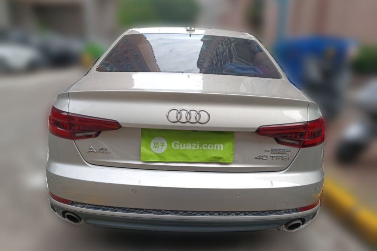 Used Audi A4L 2018 30th Anniversary Edition 40 TFSI Fashion Model
