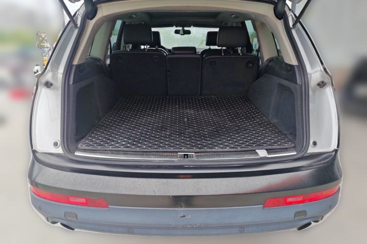 Used Audi Q7 2012 3.0 TFSI Ambition (200kW) Trunk