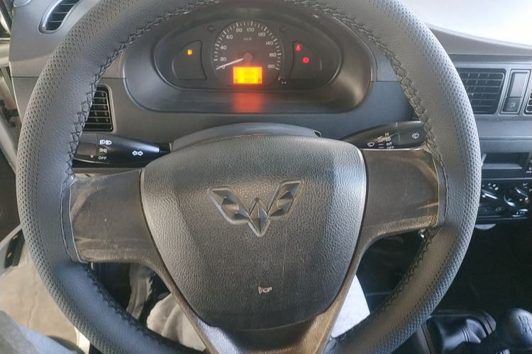 Used Wuling Rongguang Small Truck 2019 1.5L Base Single-Row Emission Standard VI L3C
