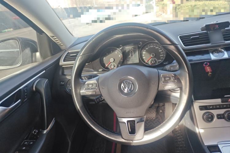 Used Volkswagen Magotan 2015 1.8TSI Luxury Model Steering Wheel