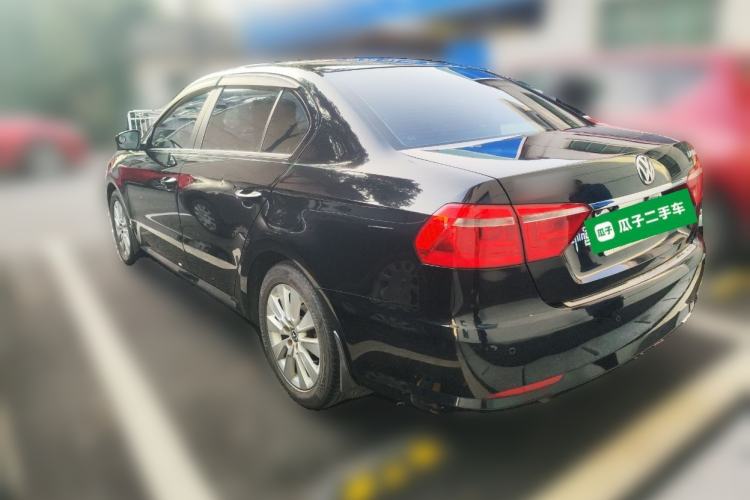 Used Volkswagen Lavida 2013 1.6L Manual Comfort Edition
