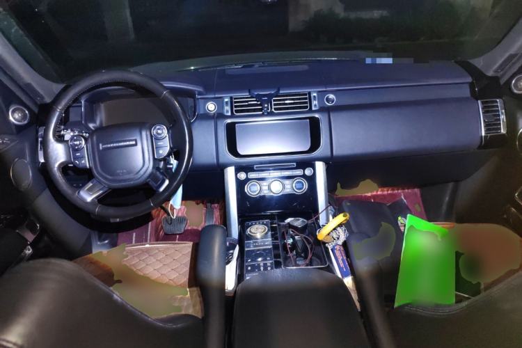 Used Land Rover Range  Center Console