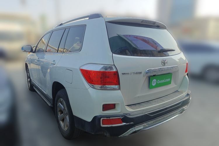 Used Toyota Highlander 2013 2.7L Two-Wheel Drive 5-Seater Purple Gold Edition
