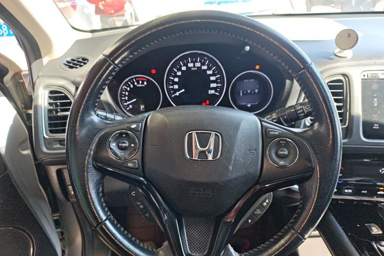 Used Honda Vezel 2015 1.8L CVT 2WD Luxury Model