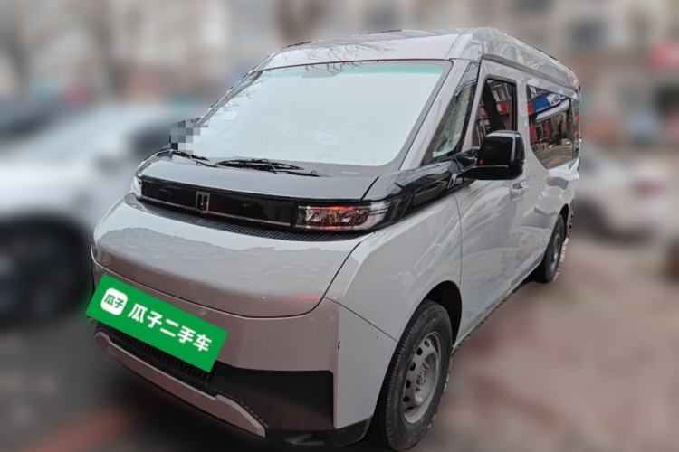 Used Farizon Super VAN 2025 Yucheng Action-Pak, Short-Axle 68kWh ZhiXin, 5-seater