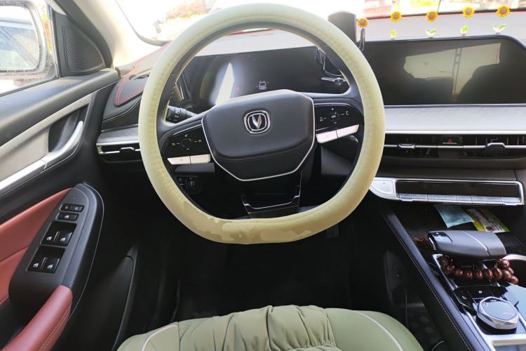 Used CHANGAN Eado 2023 Changan Edition PLUS Blue Whale NE 1.4T GDI DCT Prestige Version Steering Wheel