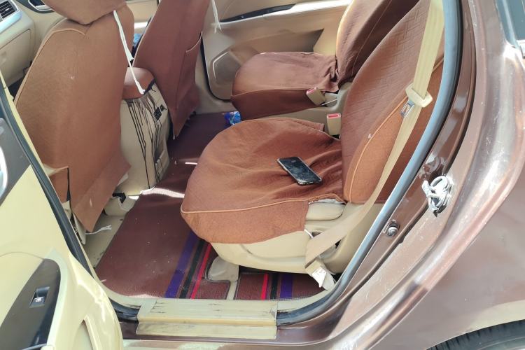 Used Baojun 730 2016 1.5L Manual Standard Version 7 Seats Left Rear Seat