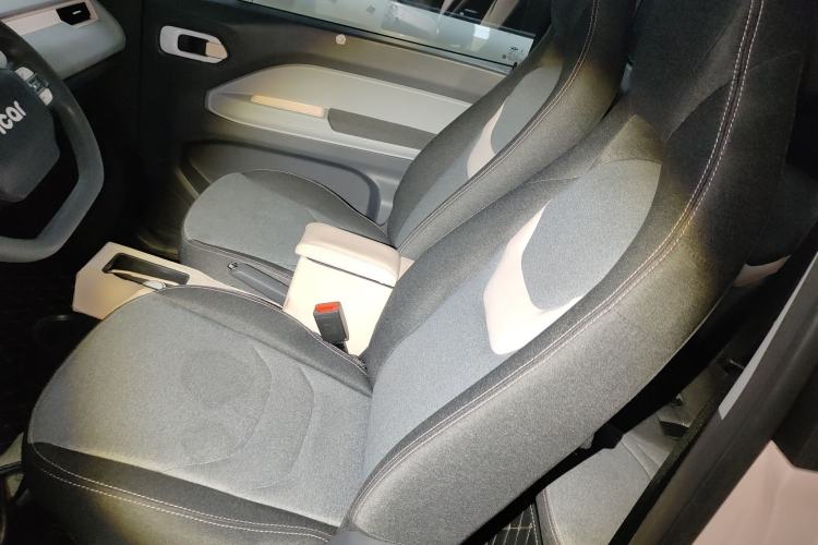 Used Chery QQ Ice Cream 2022 170km Sundae Phosphate Lithium-Ion Left Front Seat