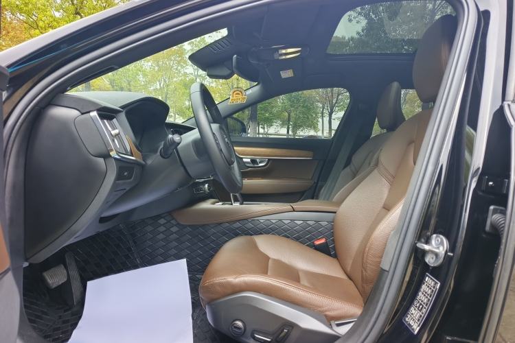 Used Volvo S90 2024 B5 Zhiyi Luxury Edition