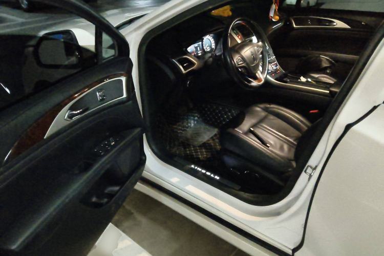 Used Lincoln MKZ 2018 2.0T Premium Edition
