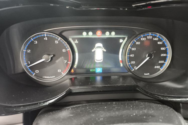 Used GAC Trumpchi GS7 2017 320T Two-Wheel-Drive Luxury Smart Connectivity Model
