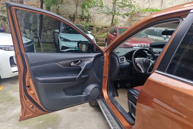 Used Nissan X-Trail 2014 2.0L CVT Comfort Edition 2WD