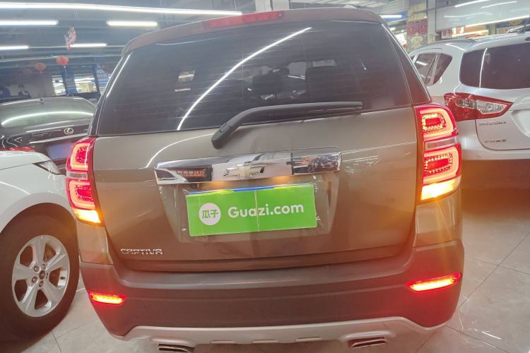 Used Chevrolet Captiva 2015 2.4L 4x4 Flagship Edition 7-Seater