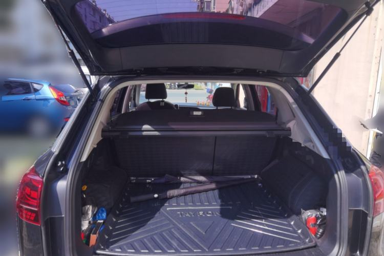 Used Volkswagen Tayron 2020 330TSI Two-Wheel Drive Luxury Smart Connectivity Version Trunk