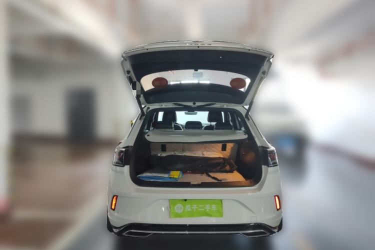 Used Volkswagen T-ROC 2023 300TSI DSG Two-Wheel Drive Starlight Edition Trunk