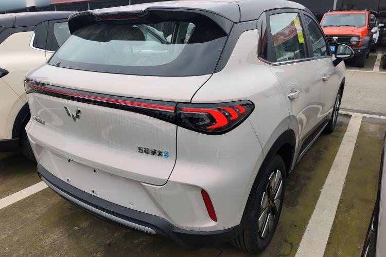 Used Wuling Bingo S 2025 Model 325km Deluxe Edition Rear Right 45 Deg