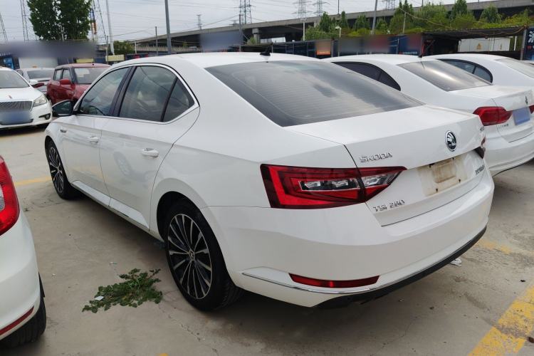 Used Skoda Superb 2016 TSI280 DSG Innovation Edition Rear Left 45 Deg