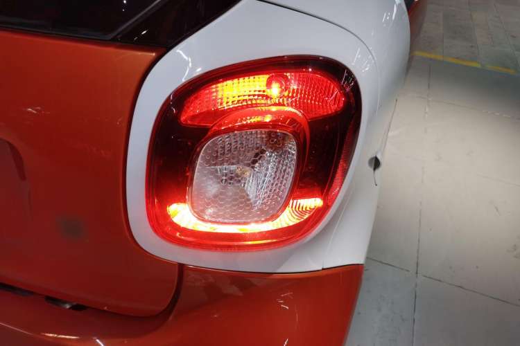 Used smart fortwo 2015 1.0L 52 kW Hardtop Passion Edition
