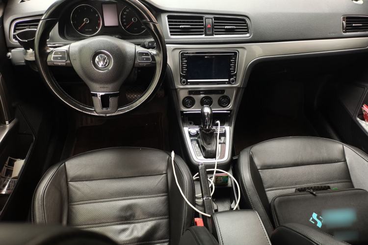 Used Volkswagen Gran Lavida 2013 1.4 TSI Automatic Luxury Model