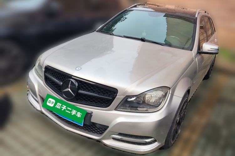 Used Mercedes-Benz C-Class 2011 C 200 Fashion Travel Edition