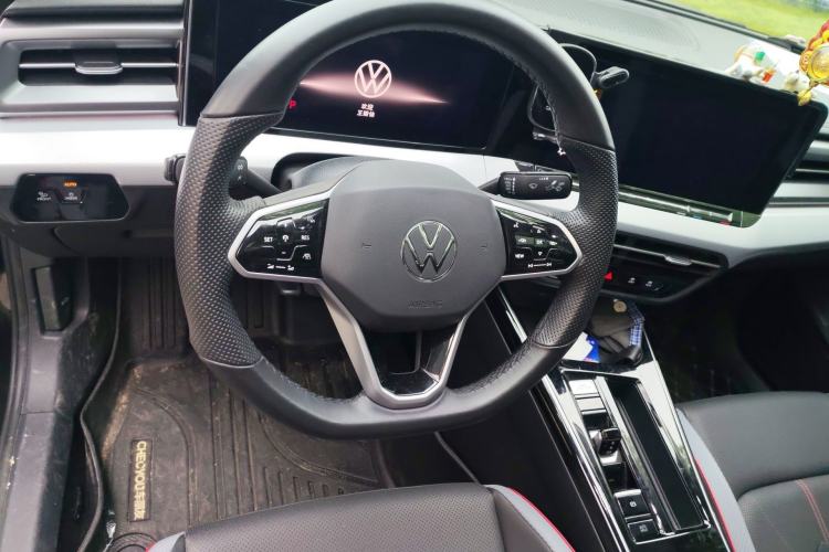 Used Volkswagen Lamando 2023 Lavida L 280TSI DSG Cool & Spicy Edition
