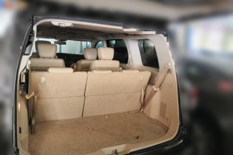 Used Nissan Quest 2013 3.5L SL Trunk