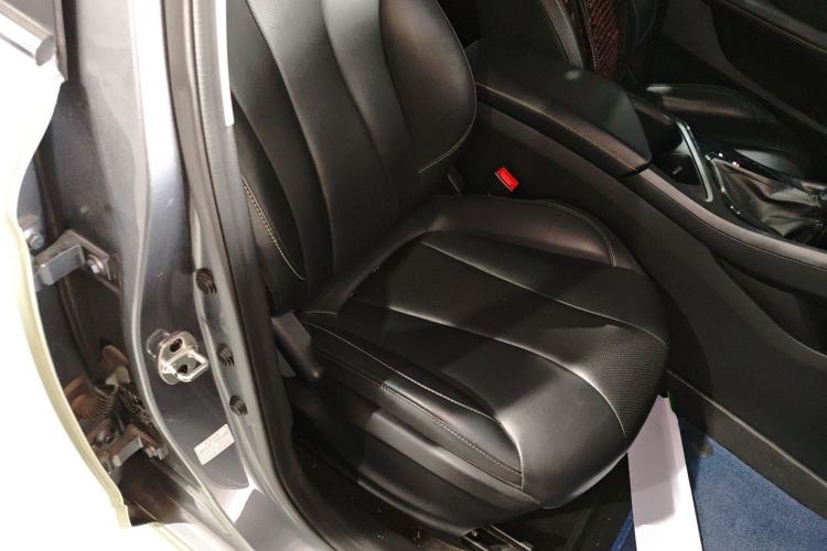 Used Roewe i5 2021 1.5L CVT Diamond Edition