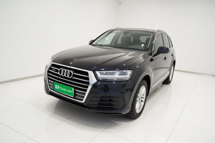 Used Audi Q7 2018 40 TFSI Comfort Model