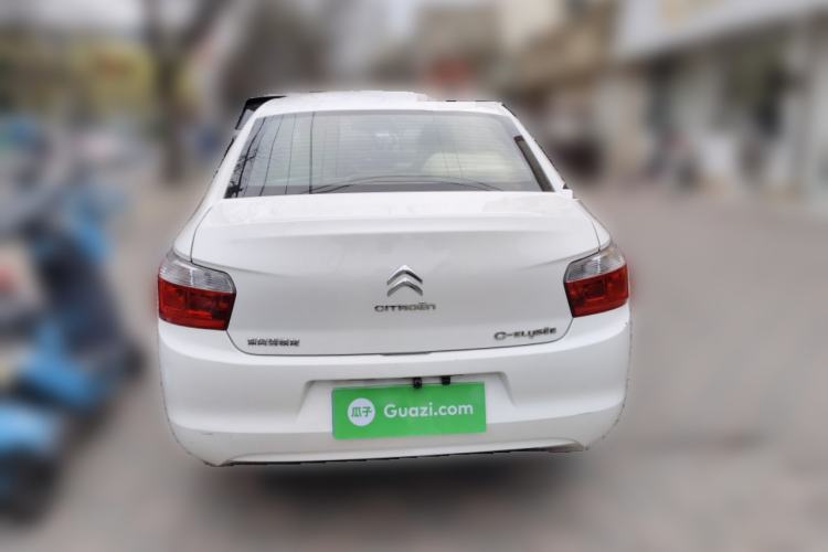 Used Citroen Elysee 2015 Zhishang Edition 1.6L Manual Fashion Model
