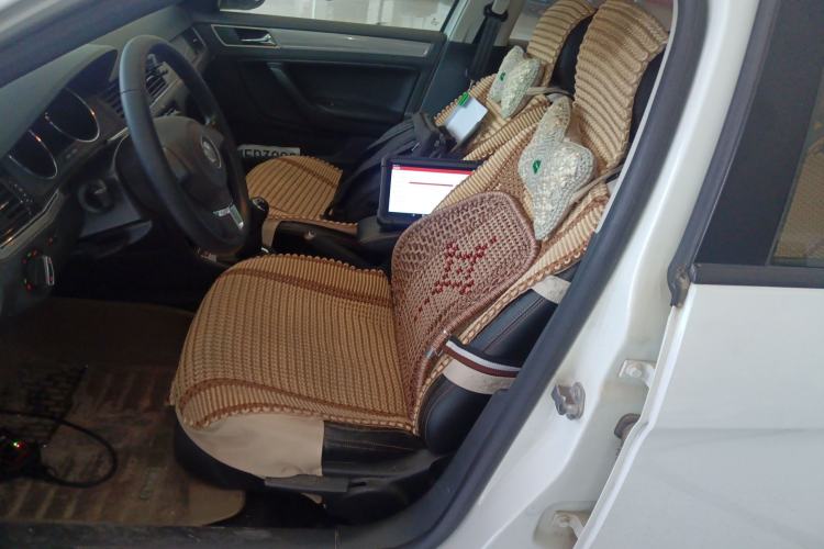 Used Volkswagen Bora 2015 Value Edition 1.6L Manual Fashionable Style
