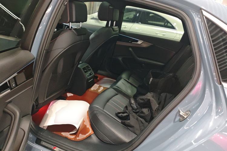 Used Audi A4L 2022 40 TFSI quattro RS Performance Package
