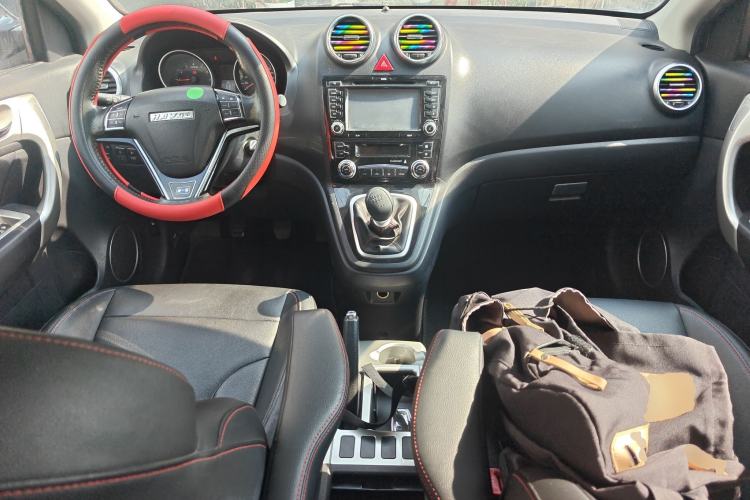 Used Haval H6 2015 Upgraded Model 1.5T Manual Two-Wheel Drive Elite Version