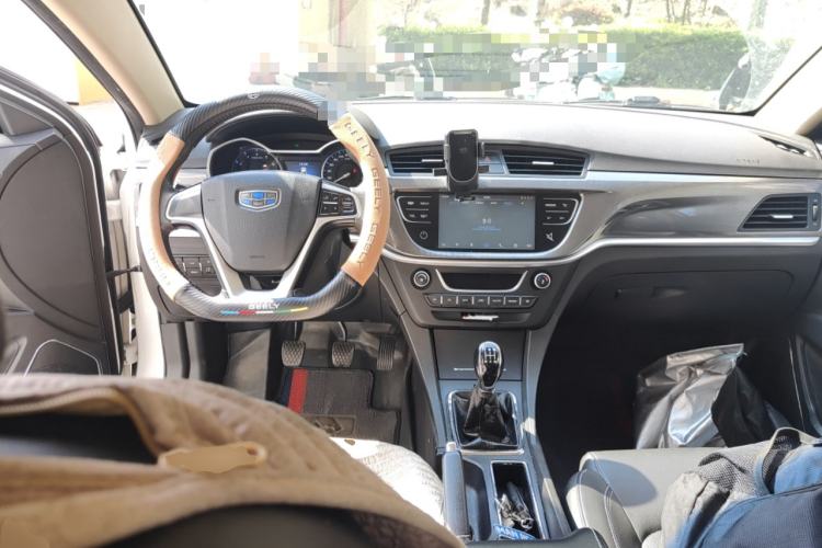 Used Geely Auto Emgrand 2017 Sedan Million Edition 1.5L Manual Upward Connect Version