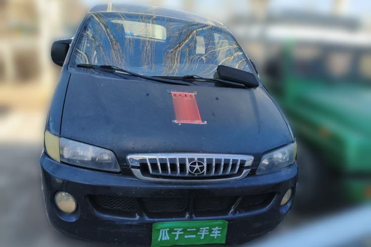 Used JAC Group Refine 2011 2.0L Shuttle Gasoline Standard Edition HFC4GA3 Front