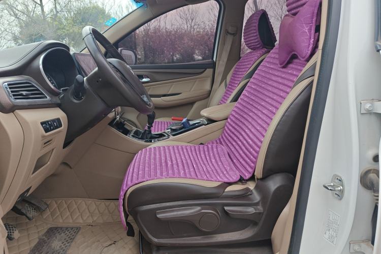 Used Baojun 730 2017 1.5T Manual Style 7 Seats China V