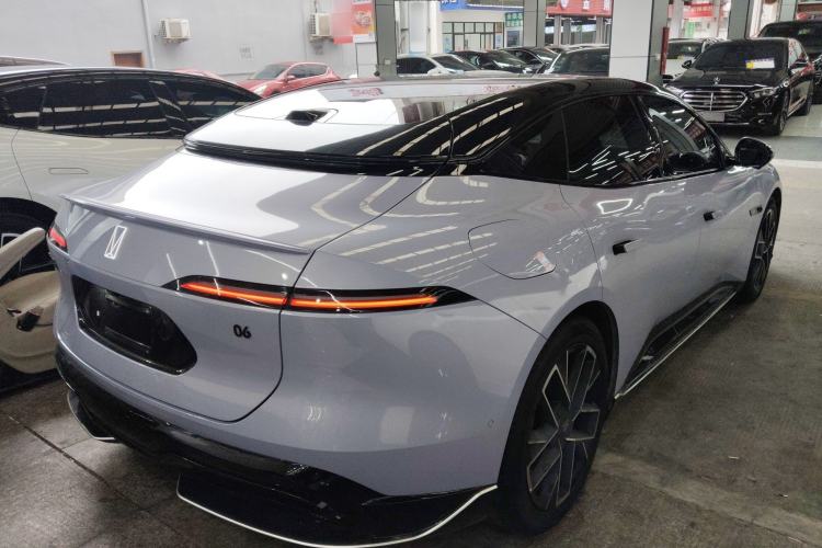 Used Avatr 06 2025 Pro Range-Extended Edition Rear Right 45 Deg