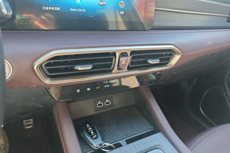 Used JETOUR X90 PLUS 2024 1.6TD DCT Family Fun Edition 7 Seats
