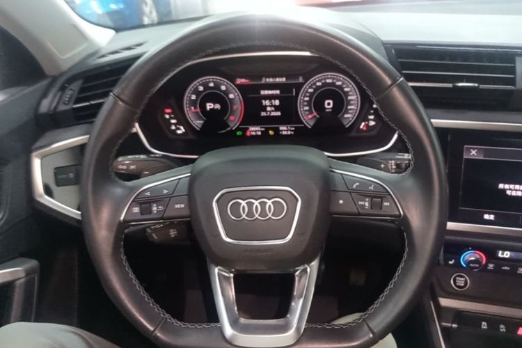 Used Audi Q3 2023 35 TFSI Fashion Dynamic Model (1.4T)