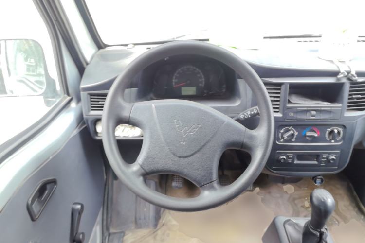 Used Wuling Zhiguang 2015 1.2L Practical LS-I Model Steering Wheel