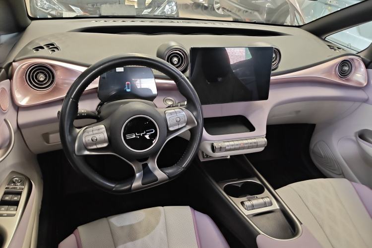 Used BYD Dolphin 2023 420 km Free Version
