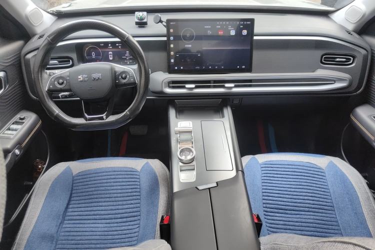 Used BAIC Off-Road BJ30 2024 1.5T Light Wilderness Pro Edition Center Console