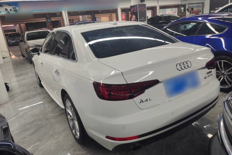 Used Audi A4L 2018 30th Anniversary Edition 40 TFSI Fashion Model