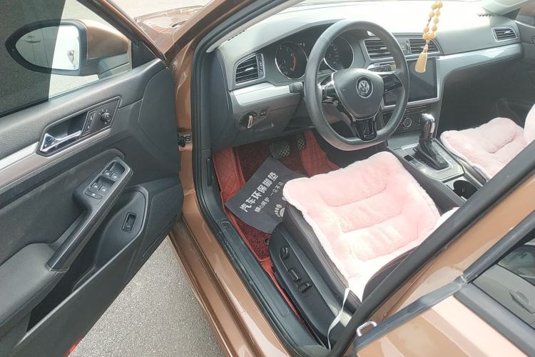 Used Volkswagen Lamando 2017 230TSI DSG Fashion Edition