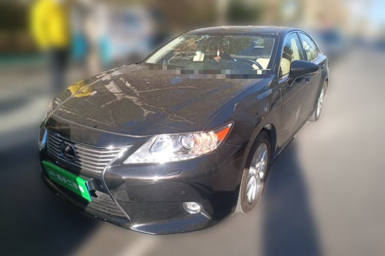 Used Lexus ES 2013 300h Elite Edition