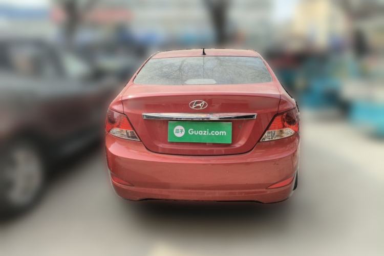 Used Hyundai Verna (older generation) 2010 Sedan 1.4L Manual Comfort GS Rear
